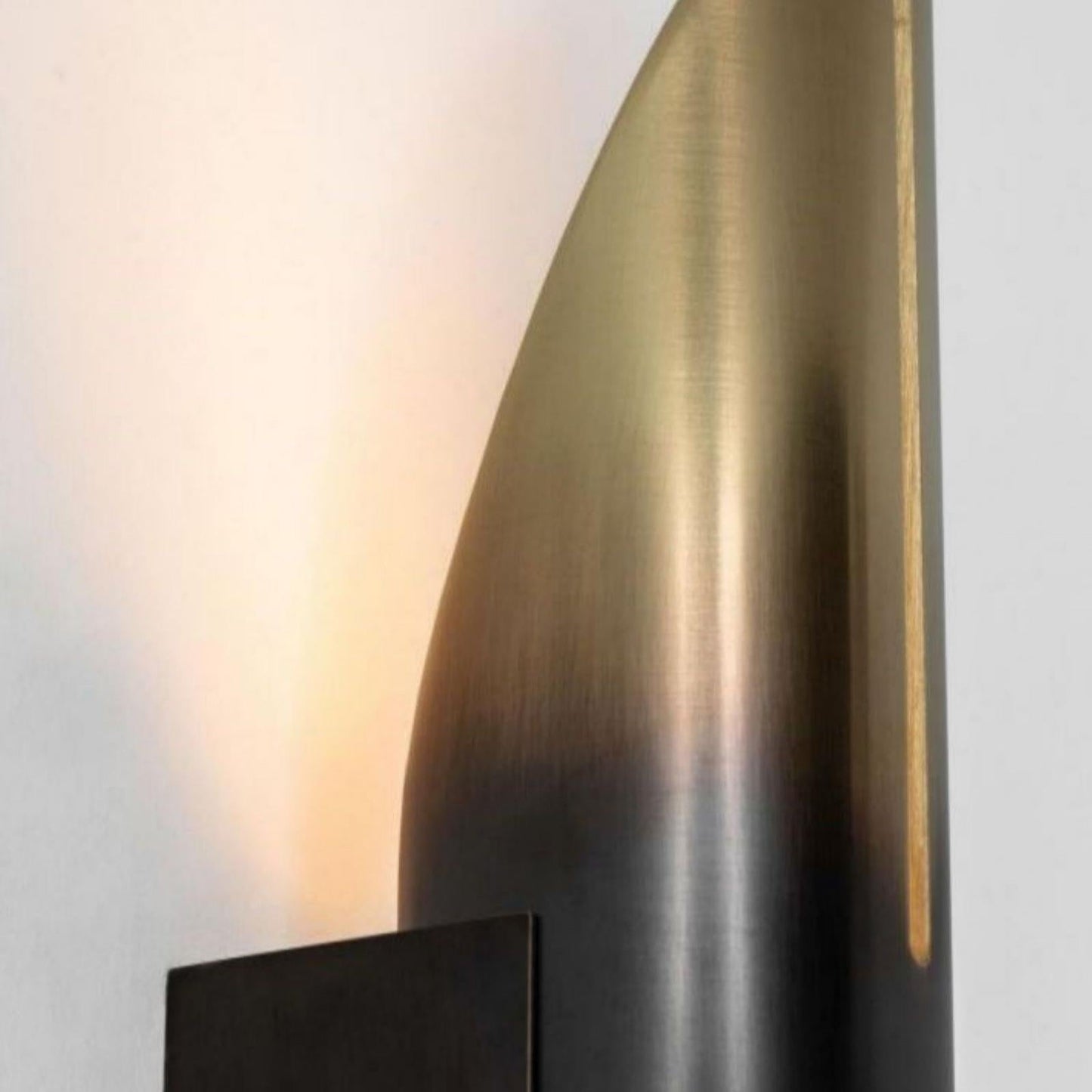 Brio Voyager Sconce